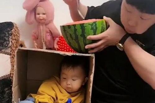 奶爸变身吃瓜,从育儿达人到吃瓜高手