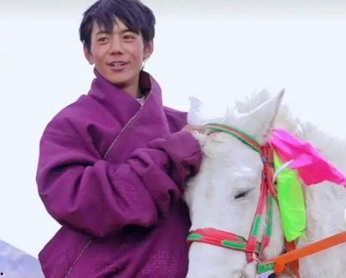 藏族网红高手是谁,揭秘网络红人的神秘魅力