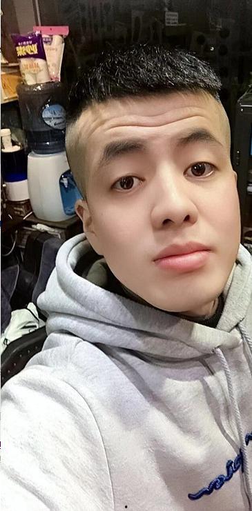 抖音网红个人简介男,揭秘网红背后的故事