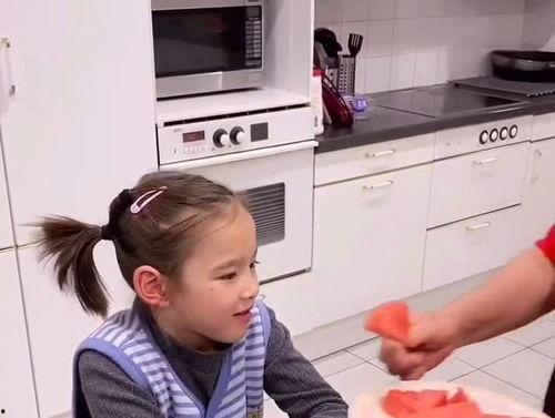 吃瓜祖孙,传承美味，共享欢乐